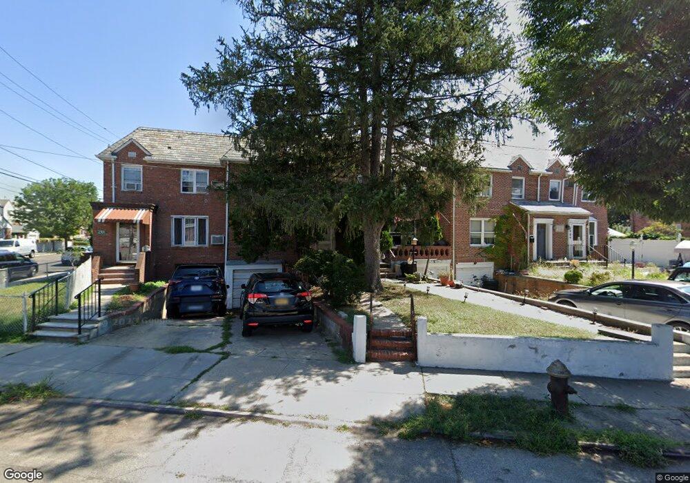 2905 Utopia Pkwy, Flushing, NY 11358 - photo 1