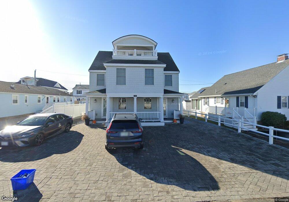 135 Franklin St, Seabrook, NH 03874 - photo 1