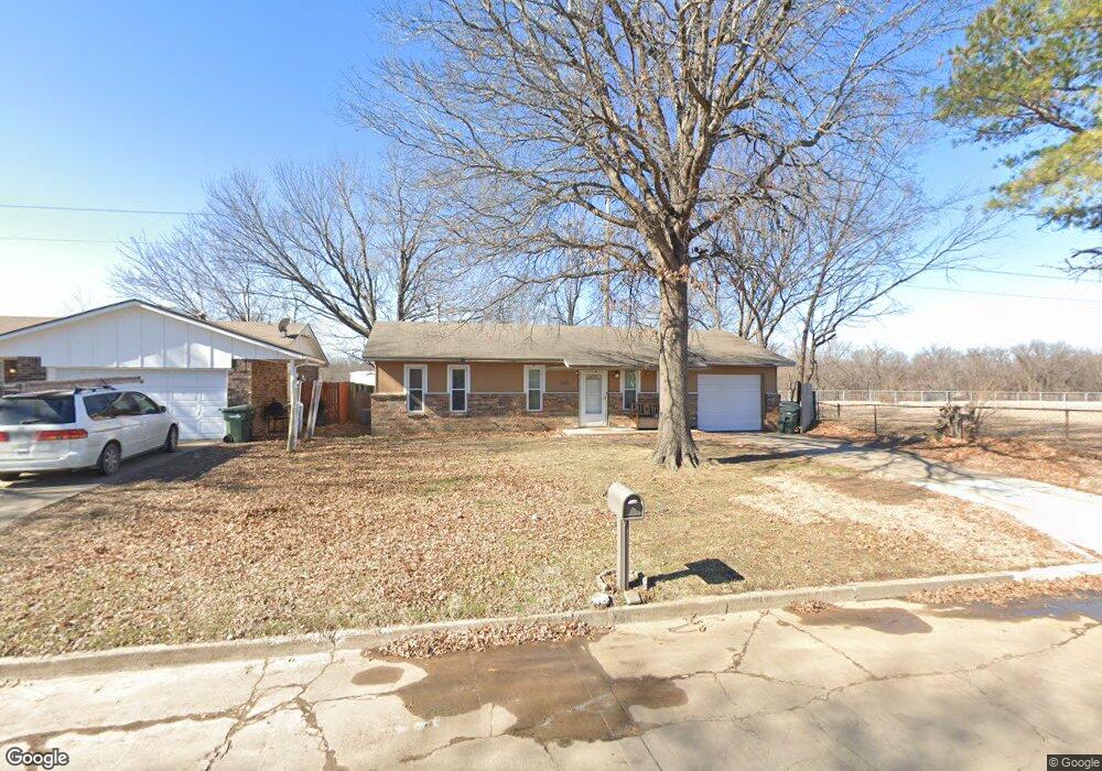 1517 N Lang St, Claremore, OK 74017 - photo 1