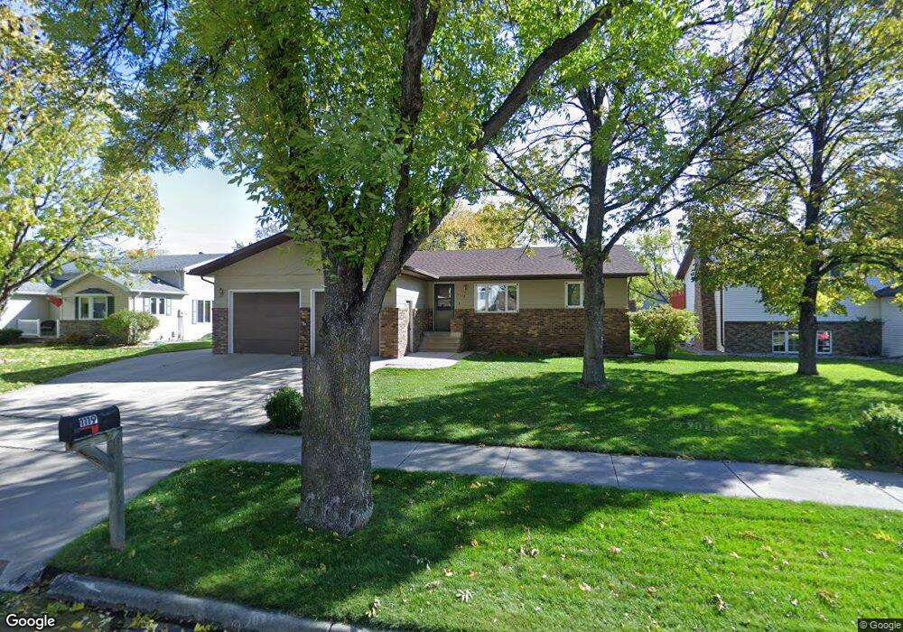 1119 S 23rd St, Grand Forks, ND 58201 - photo 1