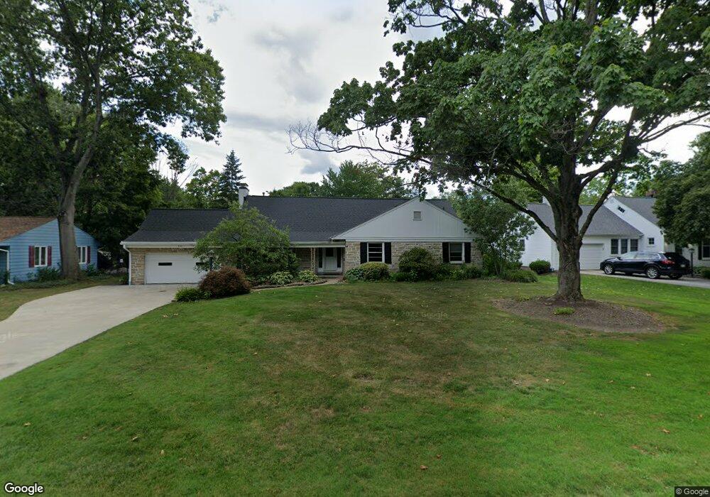 338 Eldridge Rd, Aurora, OH 44202 - photo 1