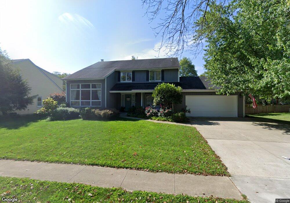 1035 Tanbark Ave, Columbus, IN 47203 - photo 1