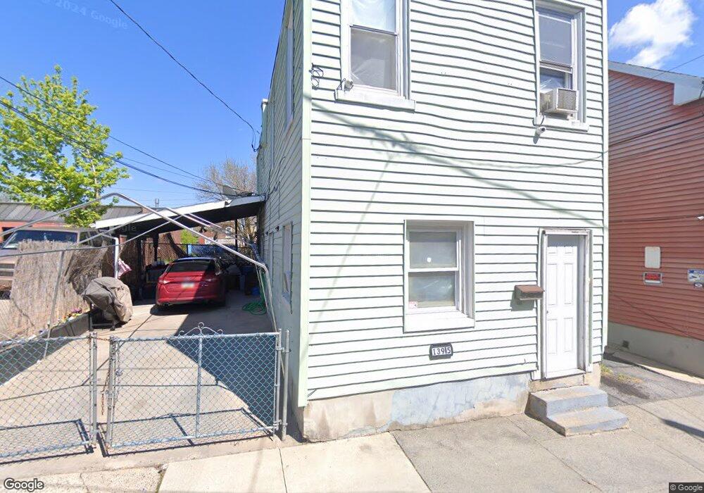 139 1/2 W Sycamore St, Allentown, PA 18102 - photo 1