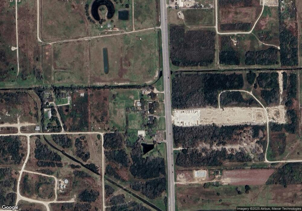 19662 Highway 35, Alvin, TX 77511 - photo 1