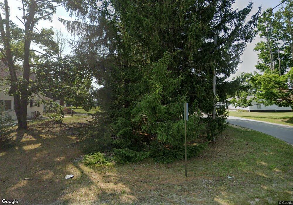 652 Grant St, Vanderbilt, MI 49795 - photo 1