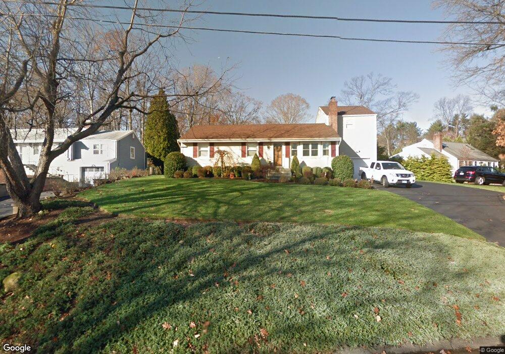 7 Flintlock Rd, Norwalk, CT 06850 - photo 1