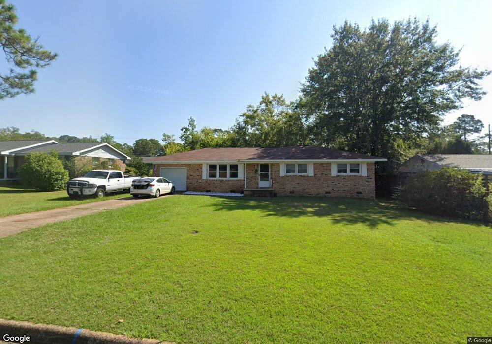 206 Clover Cir, Dothan, AL 36301 - photo 1