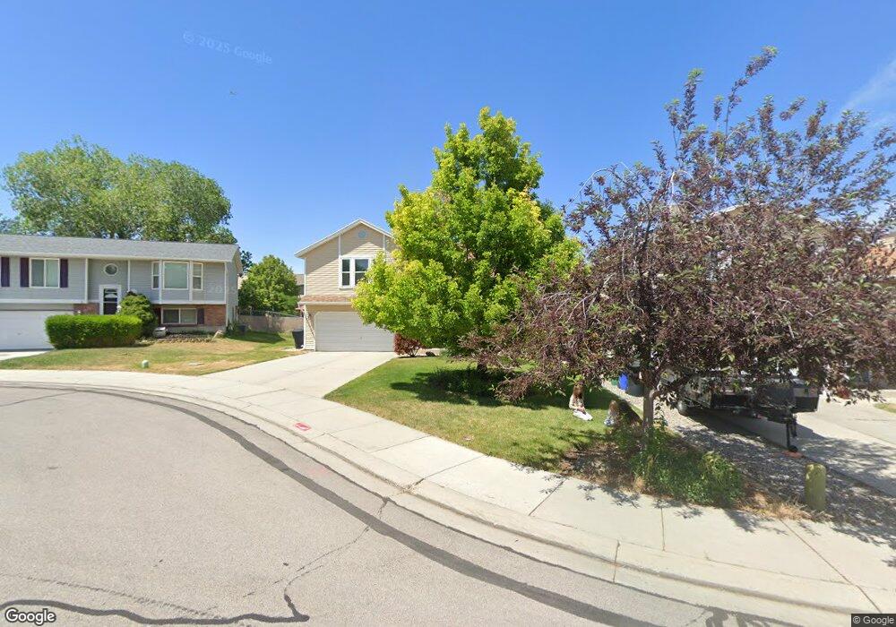 4902 Kiku Ct, West Jordan, UT 84081 - photo 1