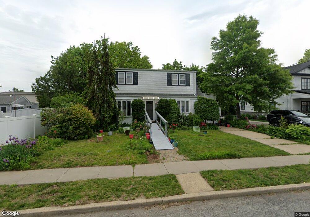 684 5th Place S, Garden City, NY 11530 - photo 1