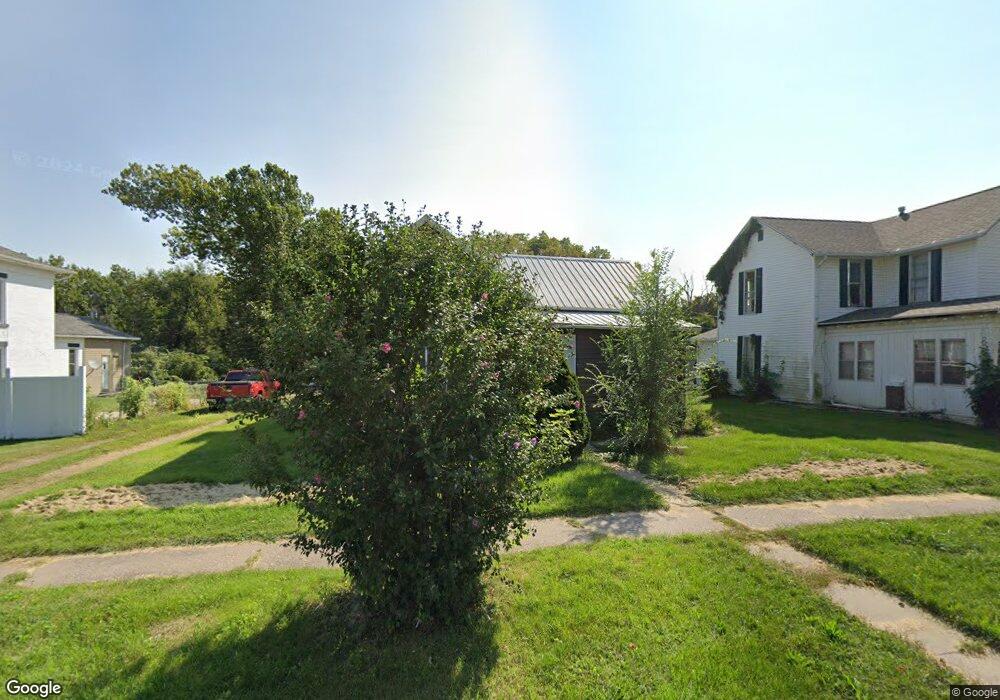 643 2nd St, Columbus Junction, IA 52738 - photo 1