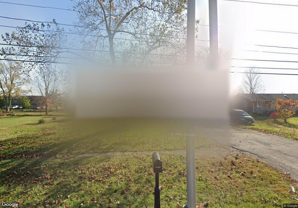 5445 Hall Rd, Columbus, OH 43228 - photo 1