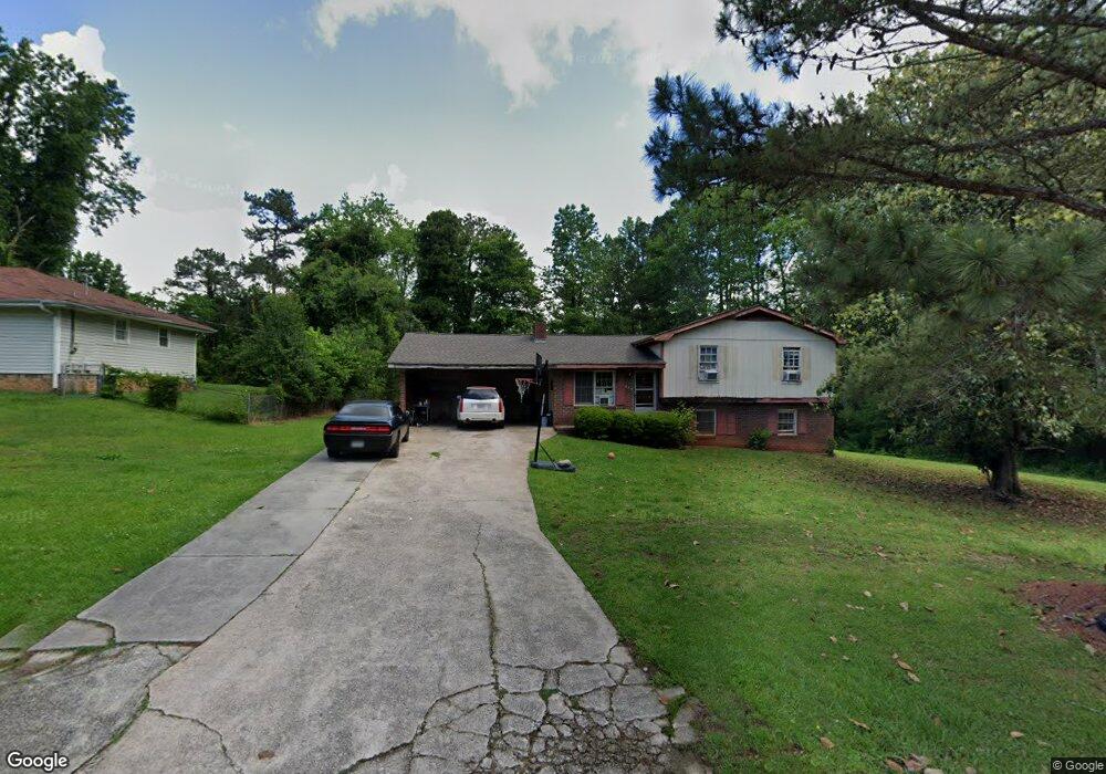 550 Henson Cir, Carrollton, GA 30117 - photo 1