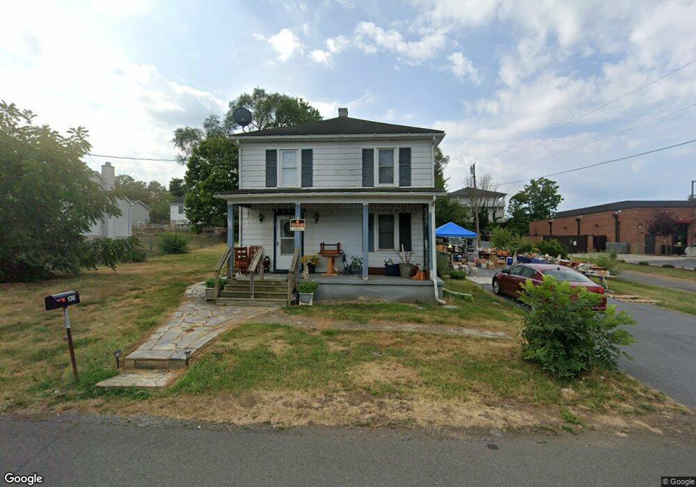 136 W 17th St, Front Royal, VA 22630 - photo 1