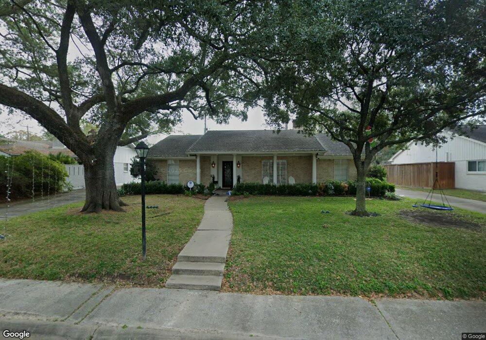 10011 Del Monte Dr, Houston, TX 77042 - photo 1