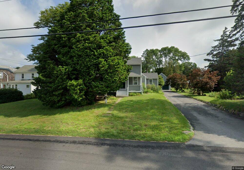 127 Rockland St, South Dartmouth, MA 02748 - photo 1