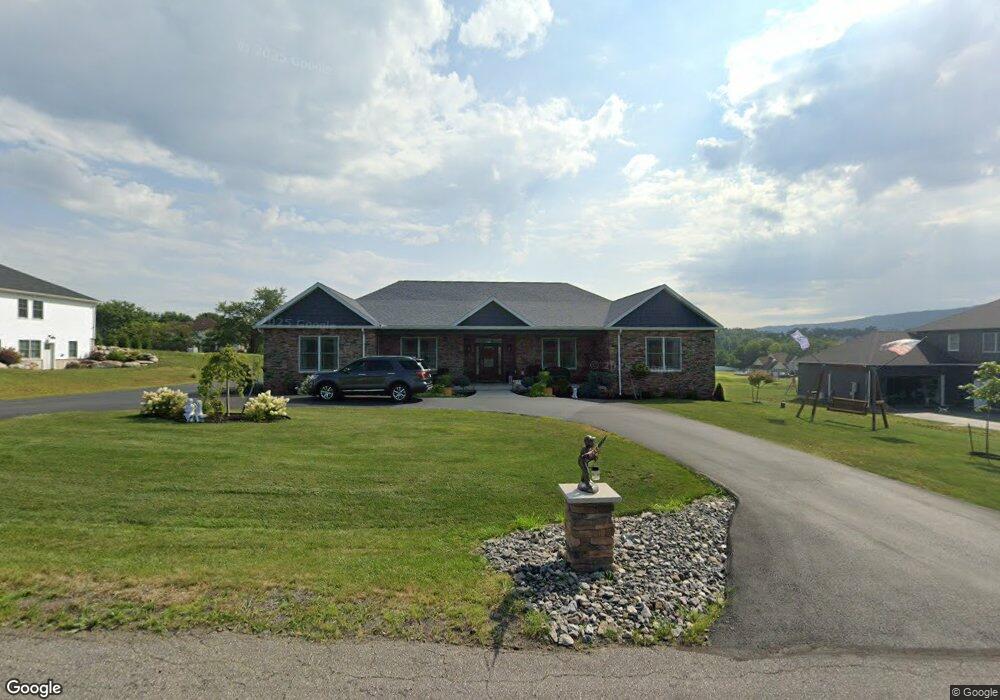 30 Burning Tree Dr, Drums, PA 18222 - photo 1