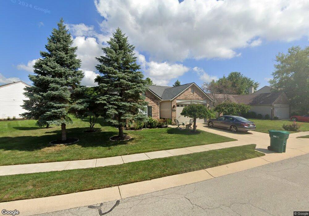10654 Summerwood Ln, Fishers, IN 46038 - photo 1