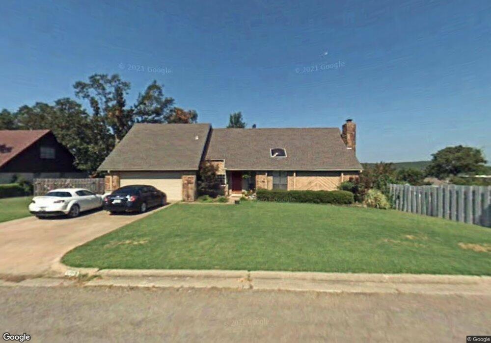 2001 Cardinal Ln, McAlester, OK 74501 - photo 1