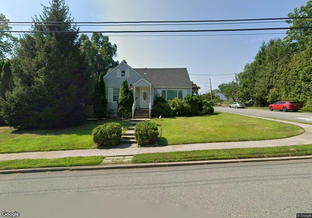188 W Prospect St, Waldwick, NJ 07463 - photo 1