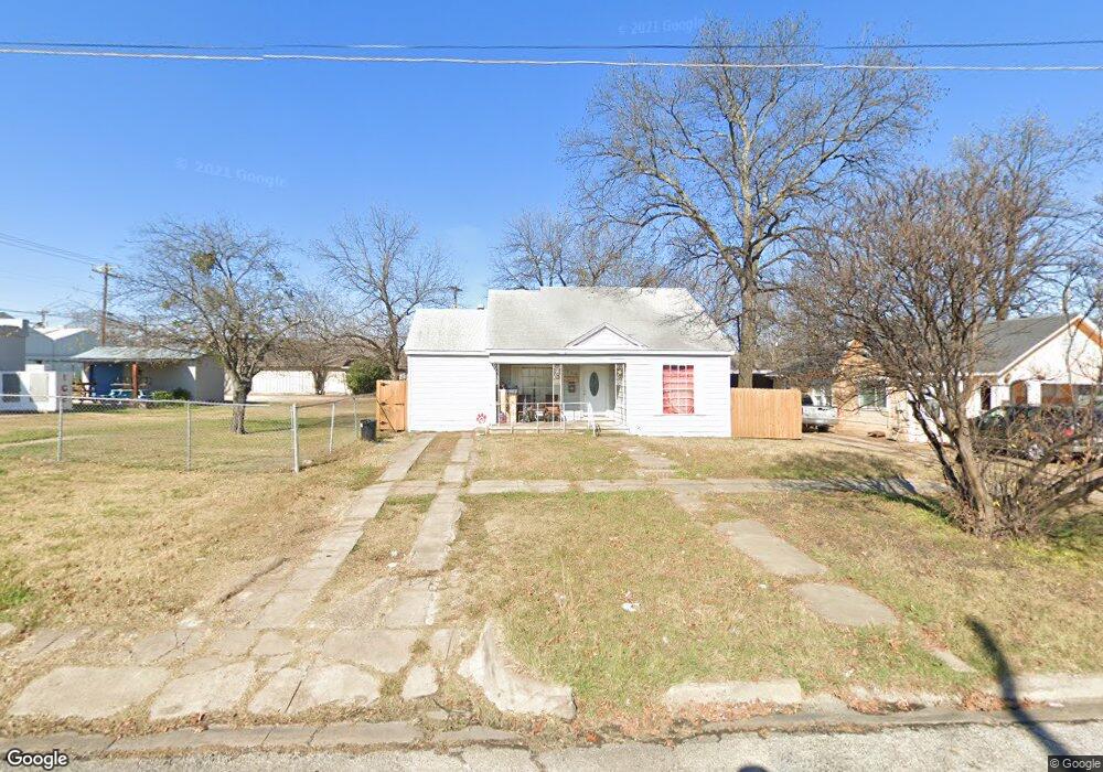 304 E Knox St, Ennis, TX 75119 - photo 1