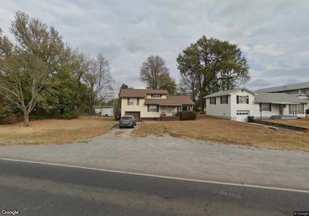 826 W Choctaw St, Tahlequah, OK 74464 - photo 1