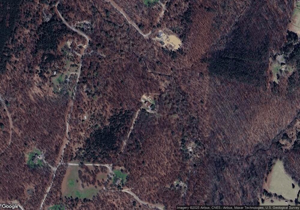 272 Oriole Cir, Berkeley Springs, WV 25411 - photo 1