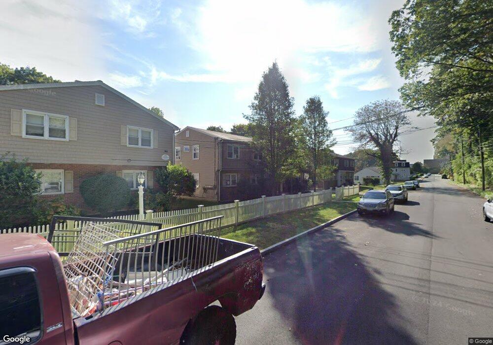 151 Oneco Ave unit 2, New London, CT 06320 - photo 1