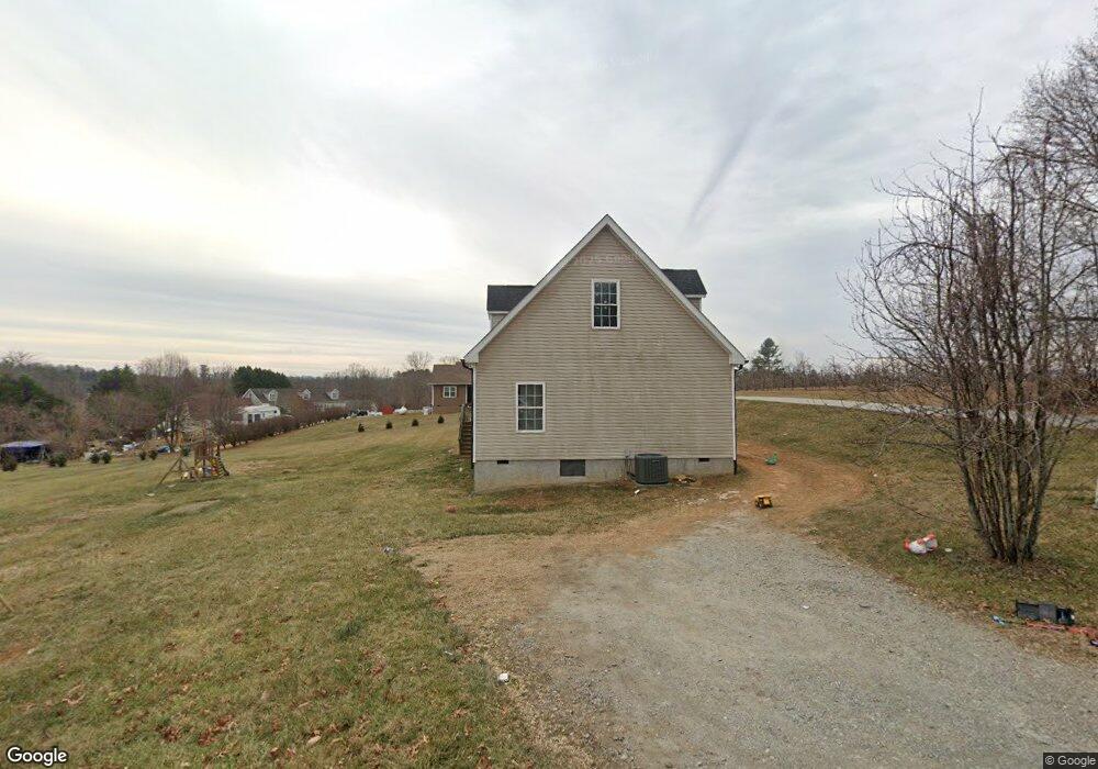 8 Wind Chime Ln unit 8, Hendersonville, NC 28792 - photo 1