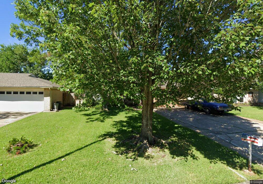 16714 Bougainvilla Ln, Friendswood, TX 77546 - photo 1