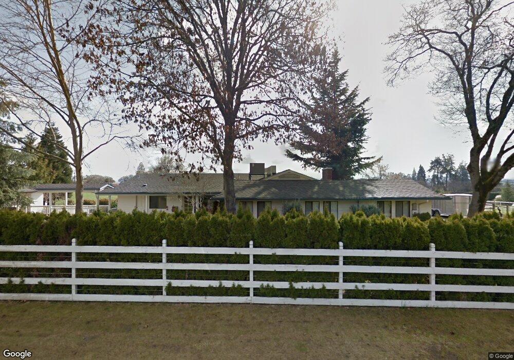 1200 Goldstone Dr, Central Point, OR 97502 - photo 1