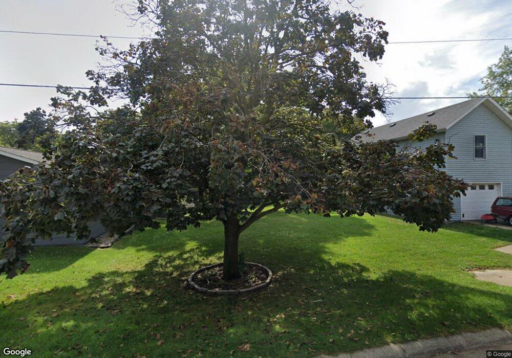 515 Davis St, Audubon, IA 50025 - photo 1