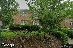 37 Spruce St Unit 1, Great Neck, NY 11021