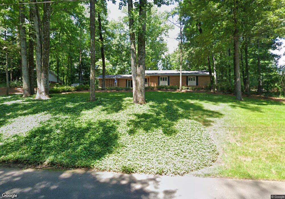 1028 E Lakeshore Dr, Dalton, GA 30720 - photo 1