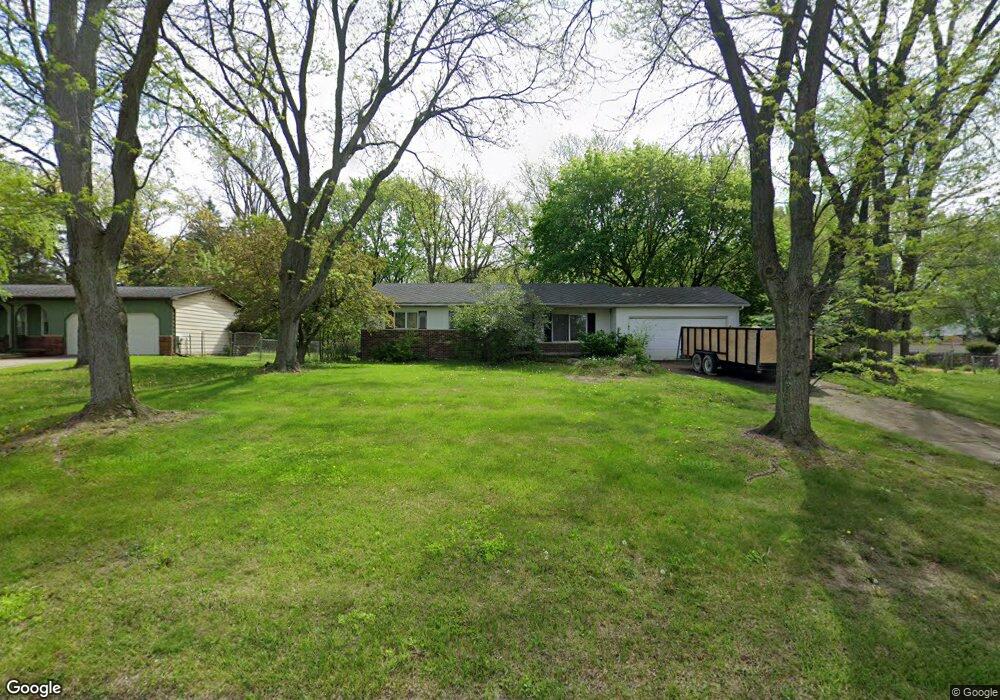 1043 Balmoral Pkwy, Flint, MI 48532 - photo 1