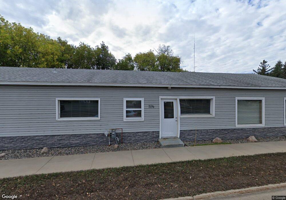 706 1st St E, Park Rapids, MN 56470 - photo 1