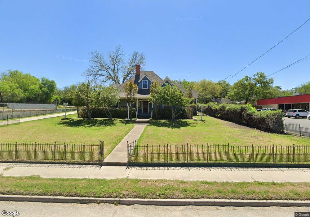 411 Palo Pinto St, Weatherford, TX 76086 - photo 1