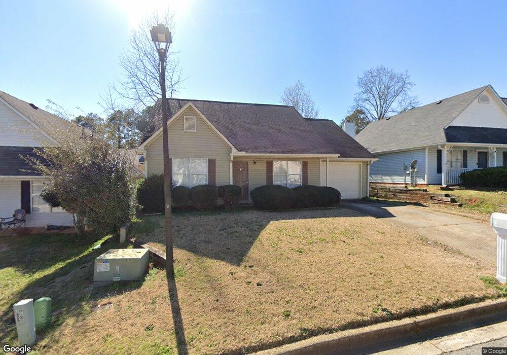 139 Oak Cir S unit 3, Stockbridge, GA 30281 - photo 1