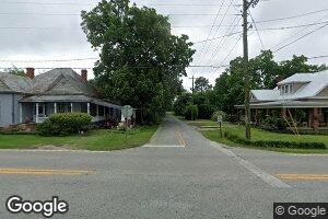 210 S Peachtree St, Doerun, GA 31744