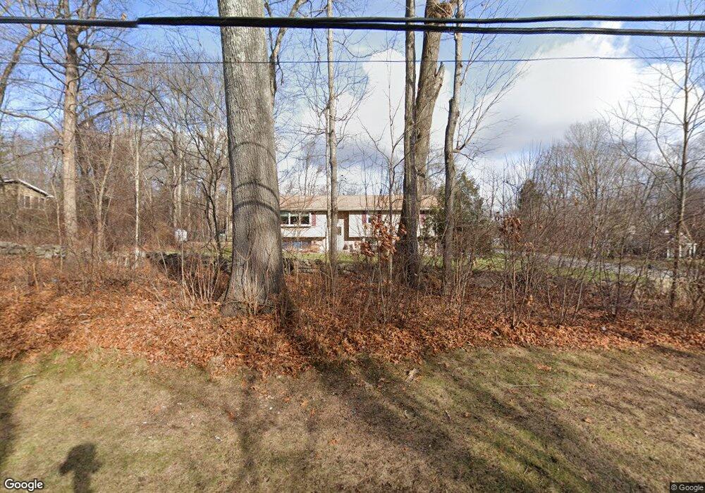 9 Pine St, Columbia, CT 06237 - photo 1