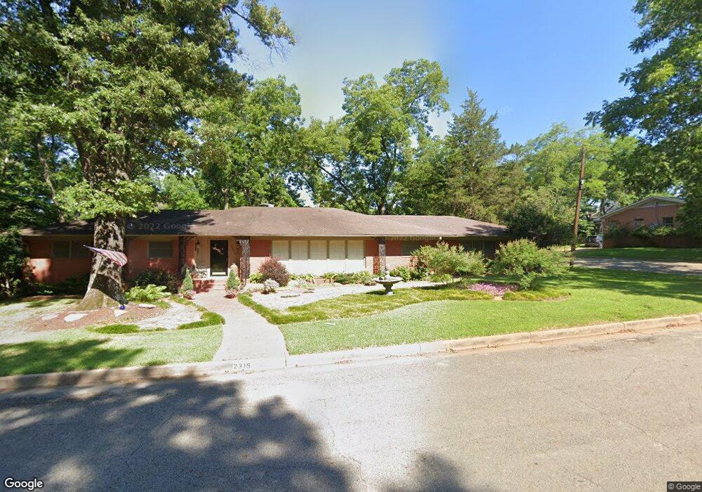 2315 Pollard Dr, Tyler, TX 75701 - photo 1