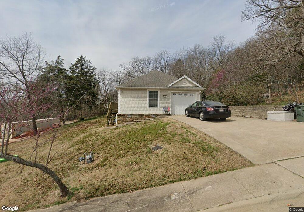 515 S Lytton Ave, Fayetteville, AR 72701 - photo 1