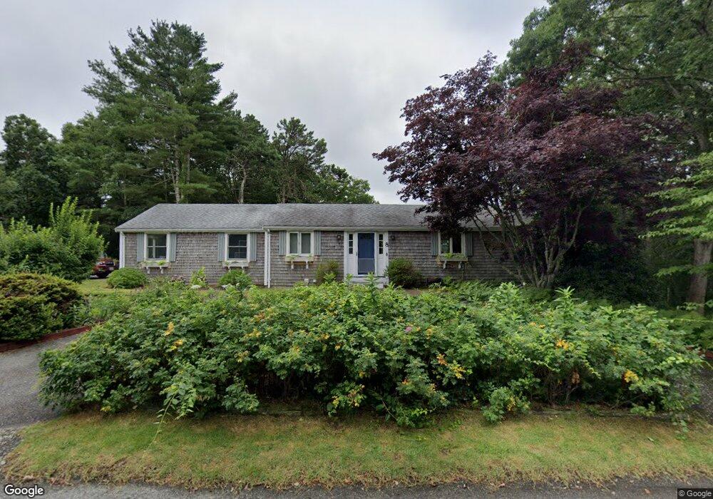 8 Bennets Neck Dr, Pocasset, MA 02559 - photo 1