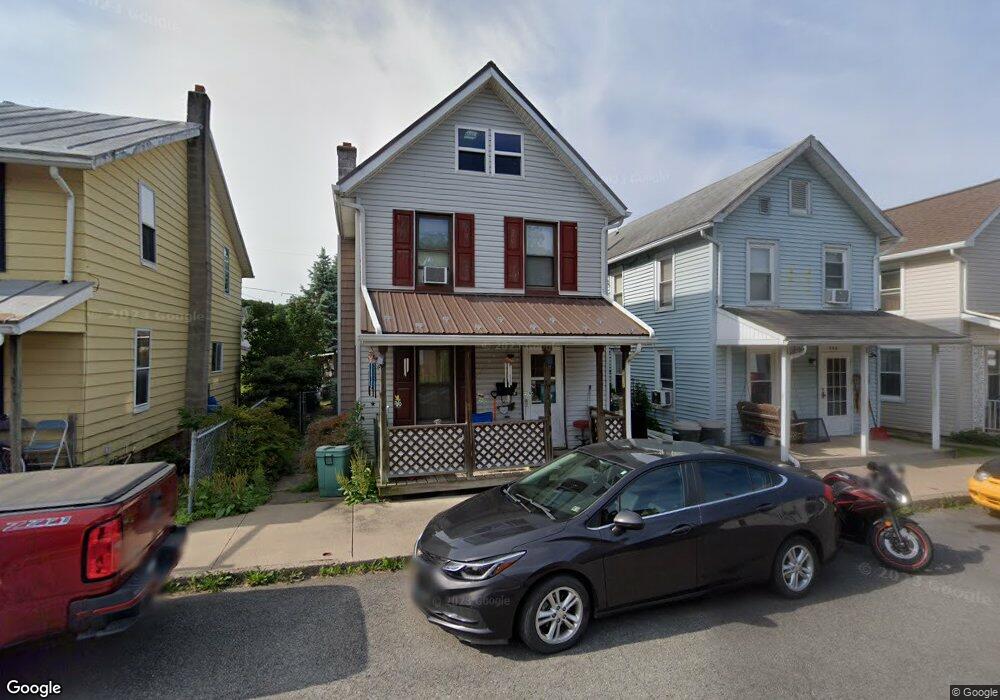 548 Raymond St, Milton, PA 17847 - photo 1