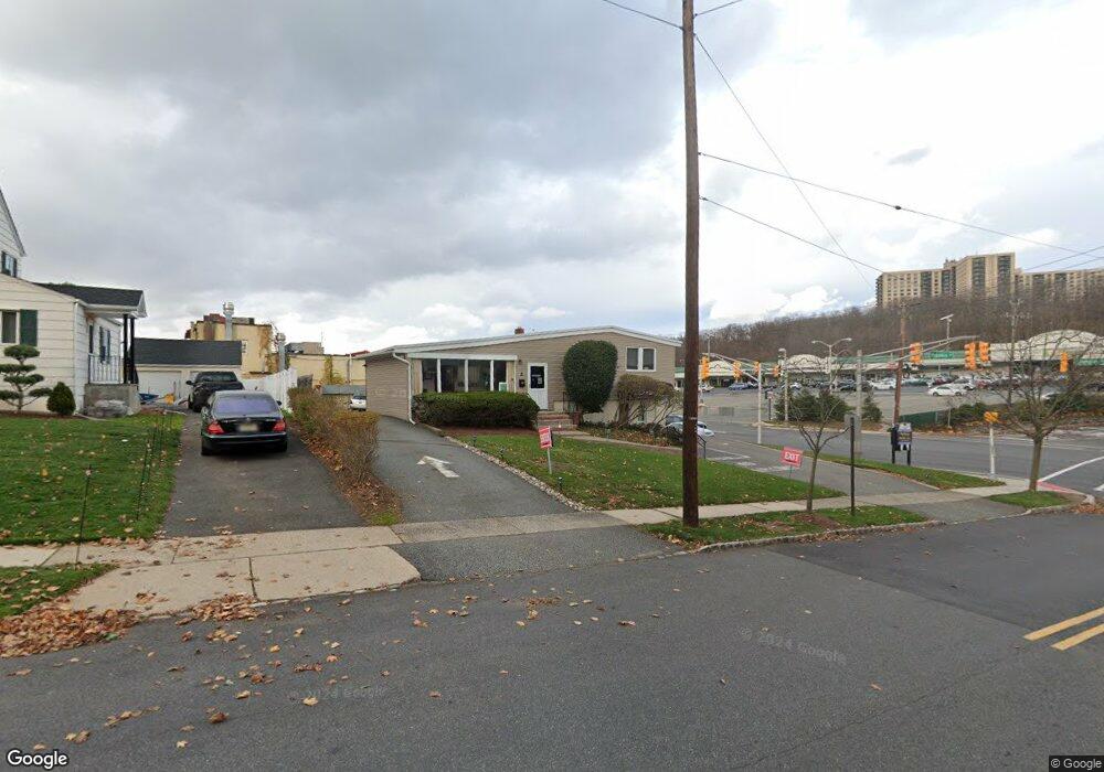 2 Franklin St, Cedar Grove, NJ 07009 - photo 1