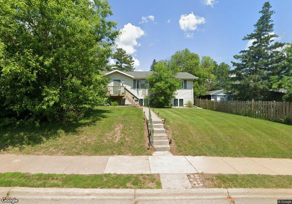 4923 Dodge St, Duluth, MN 55804 - photo 1