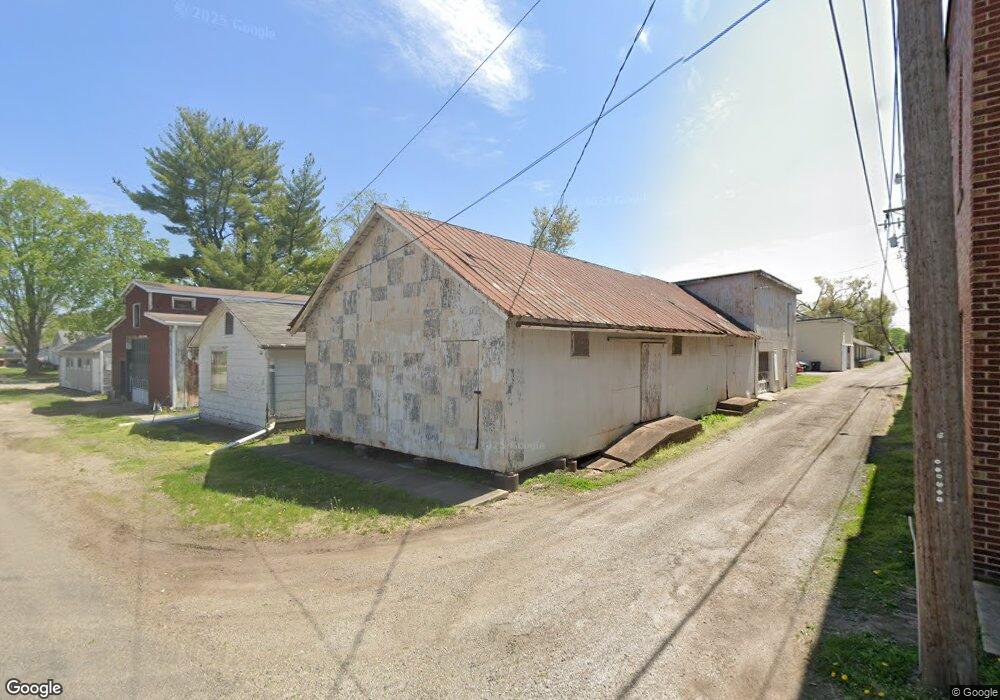 1011 Pulaski St, Lincoln, IL 62656 - photo 1