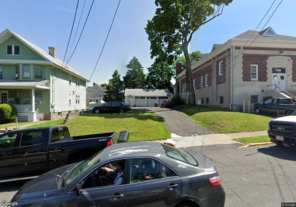 233 Hamilton Ave, Hasbrouck Heights, NJ 07604 - photo 1