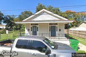 421 7th St, Gretna, LA 70053