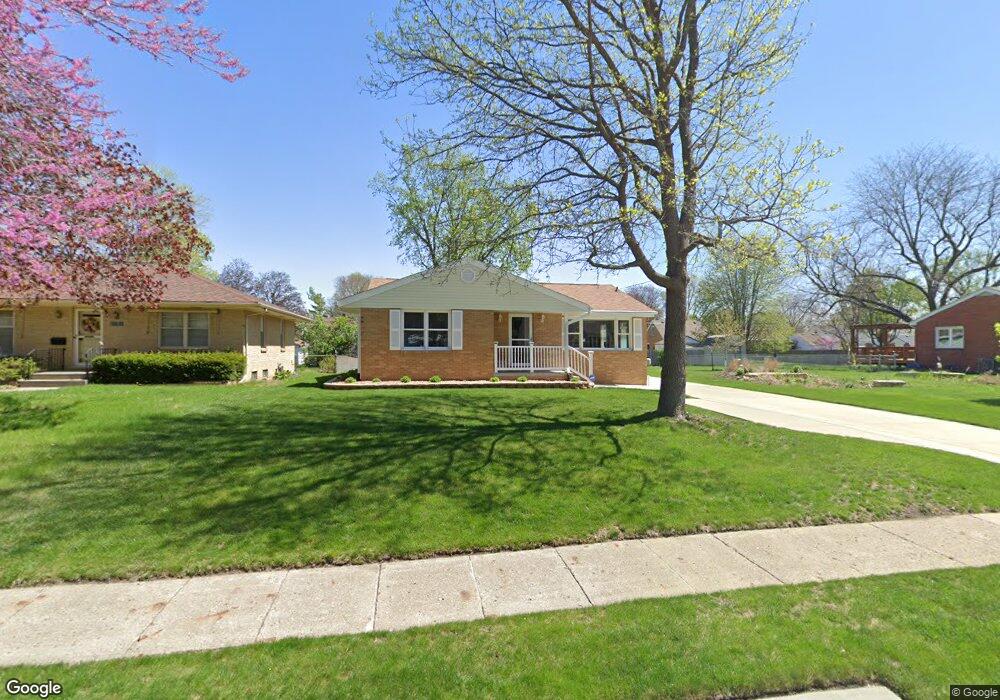 2621 48th Place, Des Moines, IA 50310 - photo 1