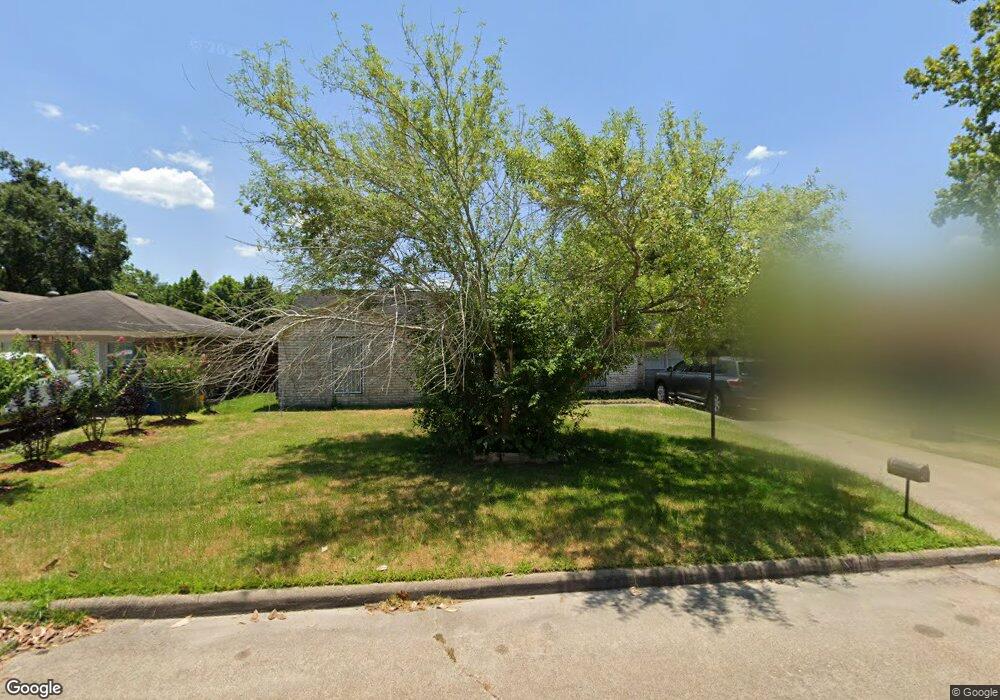 2027 Aldsworth Dr, Houston, TX 77088 - photo 1